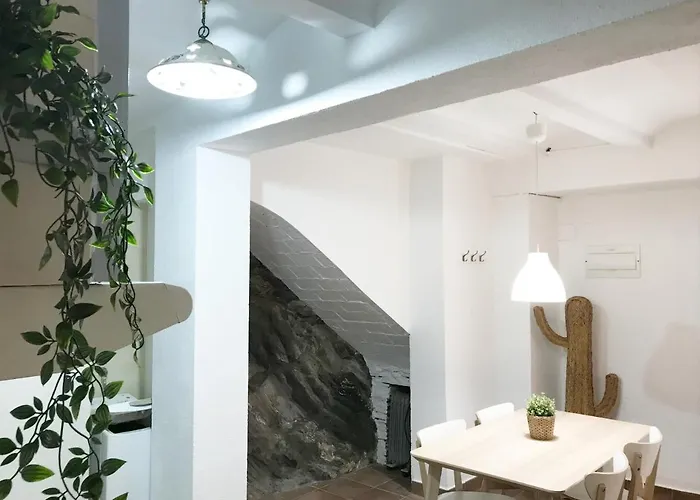 Planta Baja Centro Апартаменты Кадакес